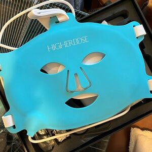 HIGHERDOSE Red Light Face Mask